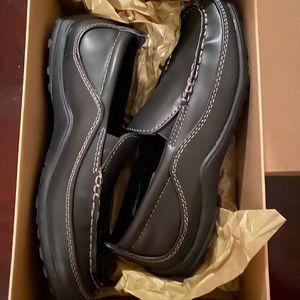 Boys cole haan casual shoe New in box!!! Size 3